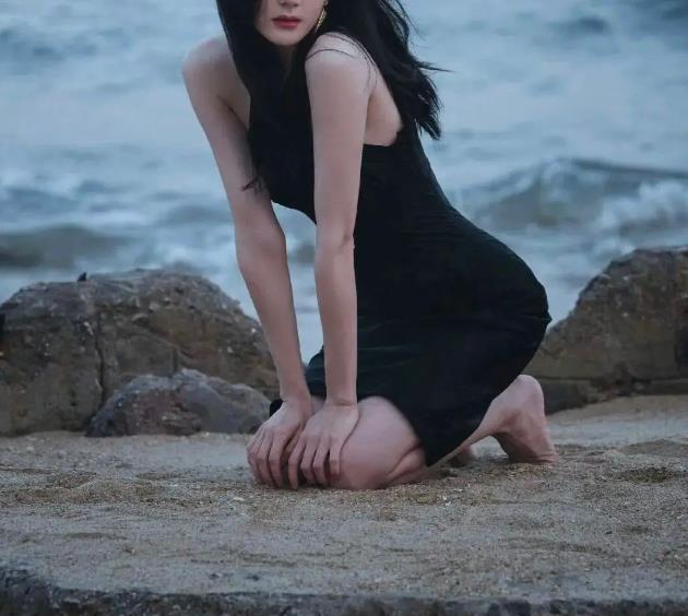 迪丽热巴“隐婚生子”后遗症?身体亮红灯背后另有隐情!