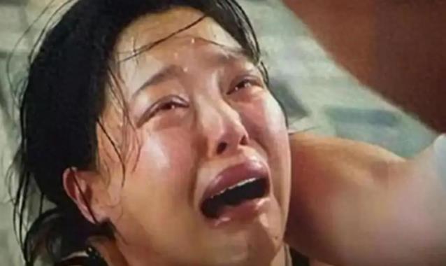 陪玩陪睡不算啥！继关晓彤风波后，岳云鹏再曝潜规则，阴暗面曝光