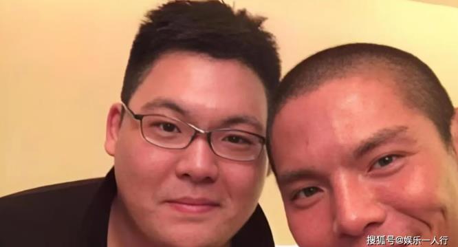 我能回家吃饭，他不行：向佐当着易立竞红了眼，把向家最不想让人碰的那行字念出来了